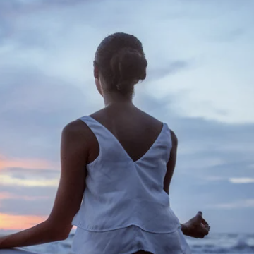 Meditación al atardecer · conexión con el ser interior